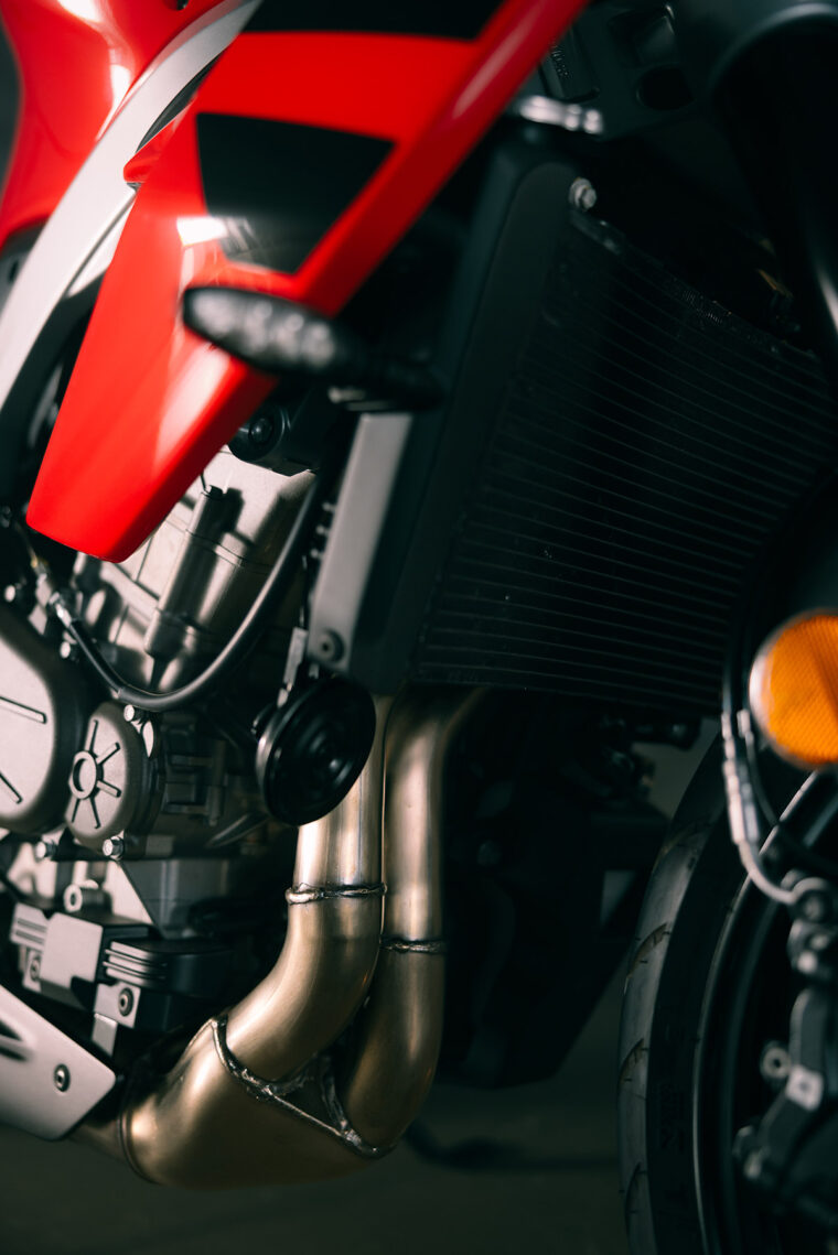 Aprilia-Tuono-457-2025-detalles6