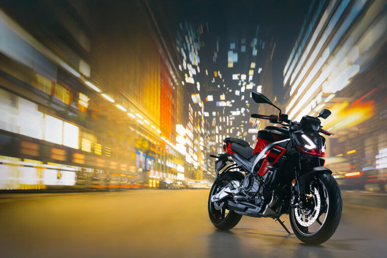 Aprilia Tuono 457 2025 5 Aprilia Tuono 457 2025 estaticas15