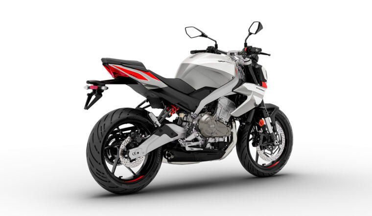 Aprilia-Tuono-457-2025-estudio-colores3