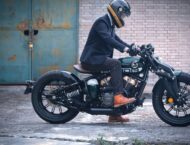 Benda Napoleon Bob 250 y motor híbrido como novedades de la marca mostrada en el EICMA 2024 13 Benda Napoleon Bob 250 2025 accion7