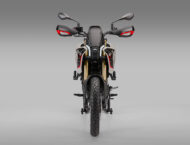 Benelli BKX 300 estudio4