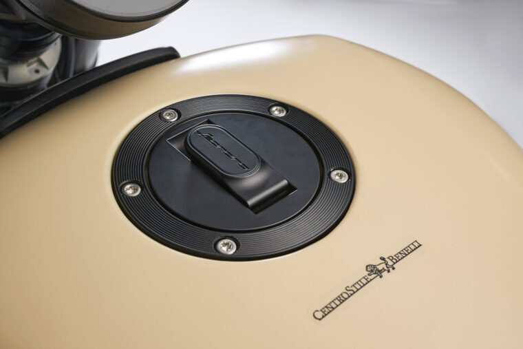 Benelli-Leoncino-Bobber-400-2025-detalles19