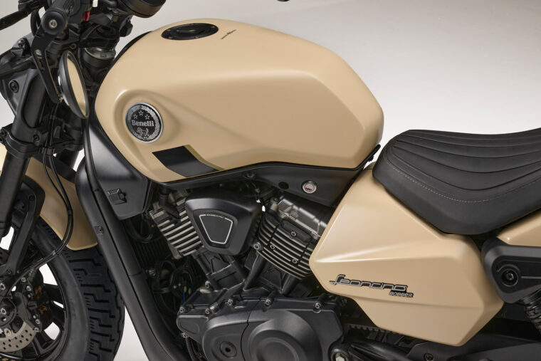 Benelli-Leoncino-Bobber-400-2025-detalles20