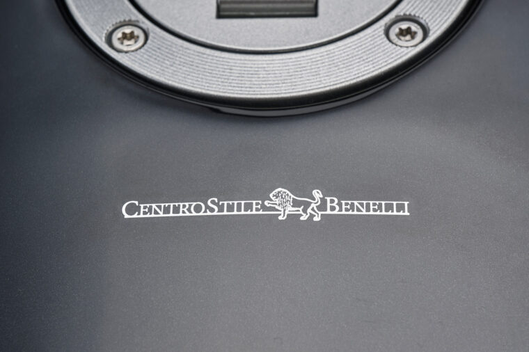 Benelli-Leoncino-Bobber-400-2025-detalles7