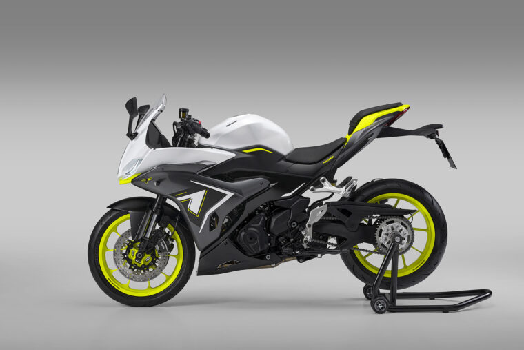 Benelli-Tornado-400-2025-estudio2