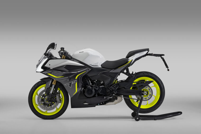 Benelli-Tornado-550-2025-estudio1