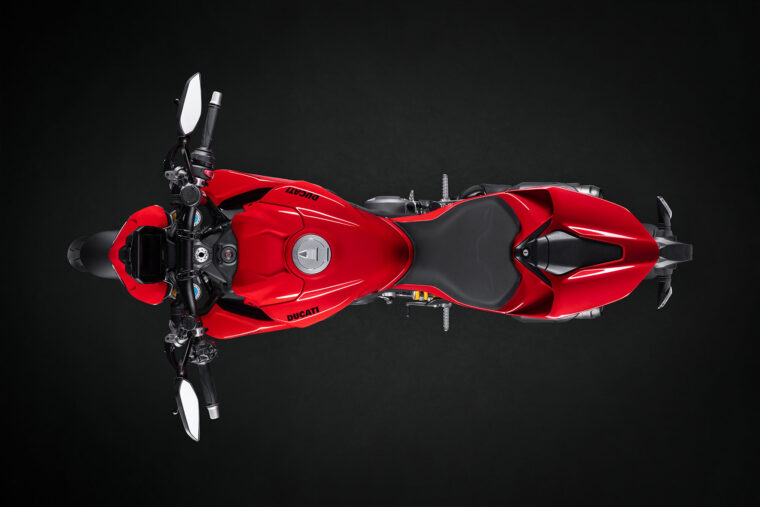 Ducati-Streetfighter-V2-S-2025-estudio5