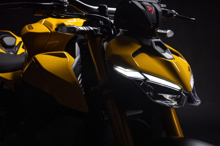 Ducati-Streetfighter-V2-S-2026-amarillo-detalles20