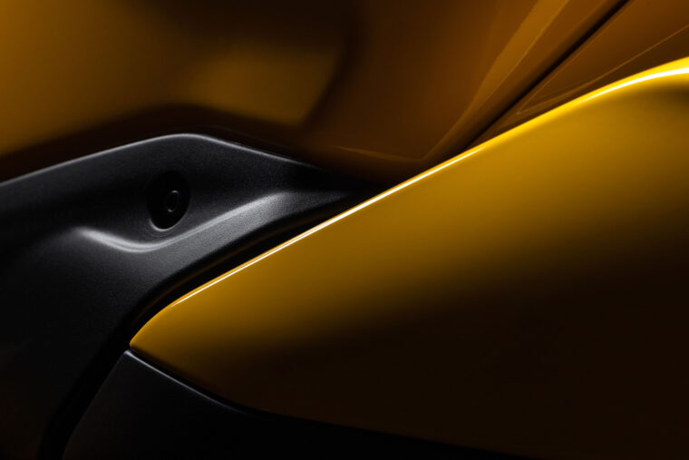 Ducati-Streetfighter-V2-S-2026-amarillo-detalles22