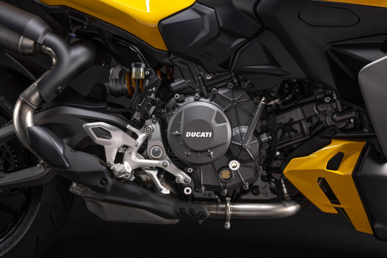 Ducati-Streetfighter-V2-S-2026-amarillo-detalles4