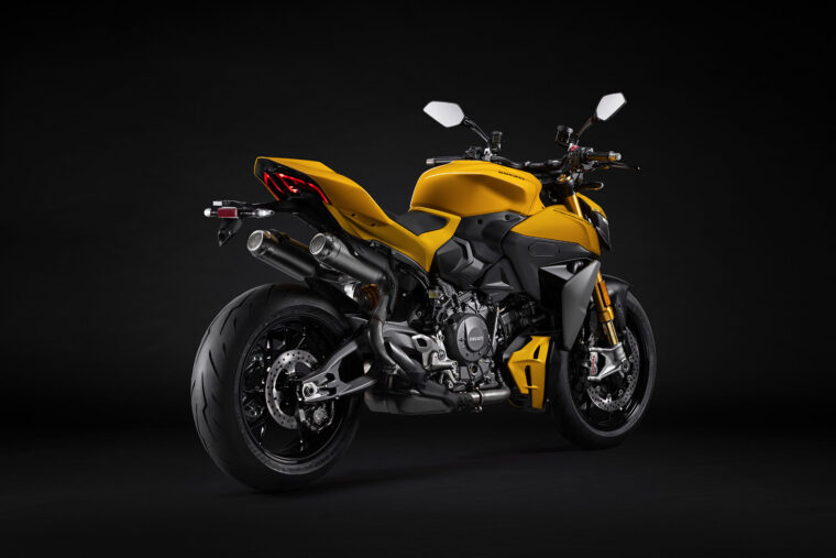 Ducati-Streetfighter-V2-S-2026-amarillo-estudio2