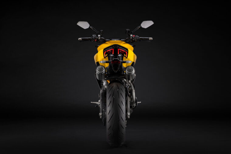 Ducati-Streetfighter-V2-S-2026-amarillo-estudio6