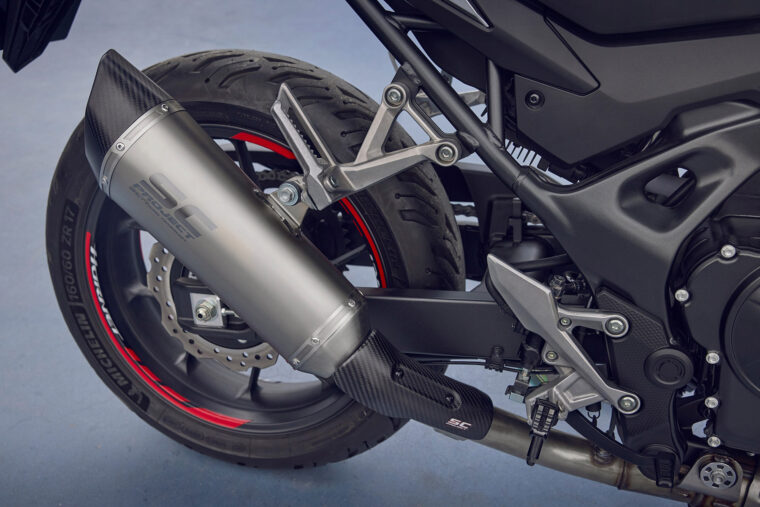 Honda-CB750-Hornet-2025 - 1