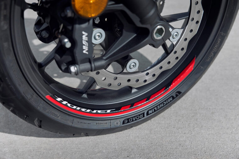 Honda-CB750-Hornet-2025 - 10