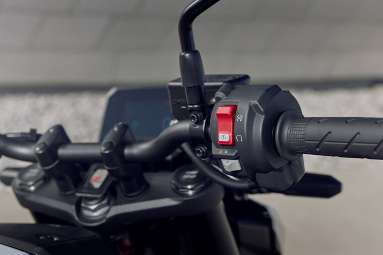 Honda-CB750-Hornet-2025 - 28