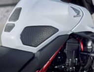 Honda CB750 Hornet 202532