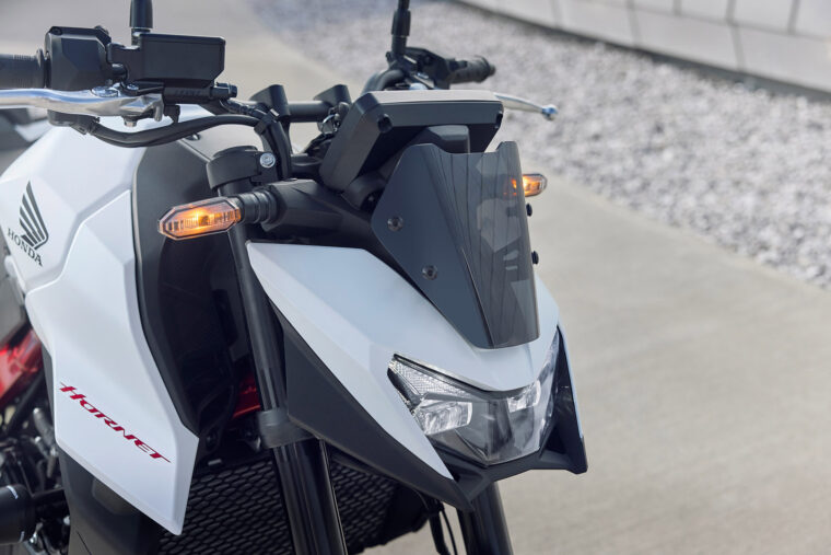 Honda-CB750-Hornet-2025 - 34