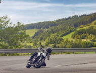 Honda CB750 Hornet 202546