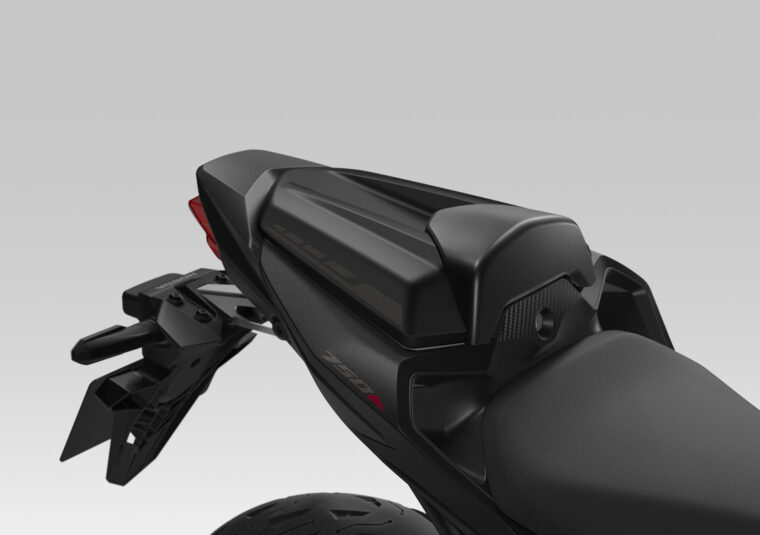 Honda-CB750-Hornet-2025 - 92