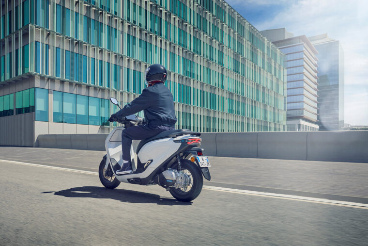 Honda-CUV-e-2025-accion12