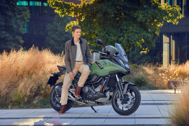 Honda-NC750X-2025-accion13