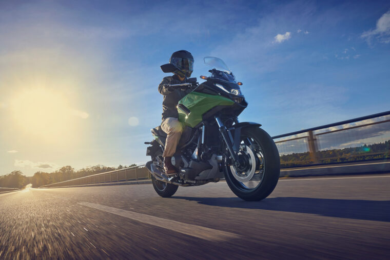 Honda-NC750X-2025-accion31