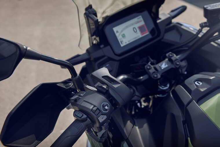 Honda-NC750X-2025-detalles19