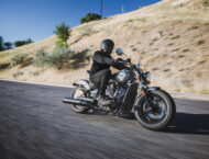 Indian Scout Sixty Bobber 2025 accion9