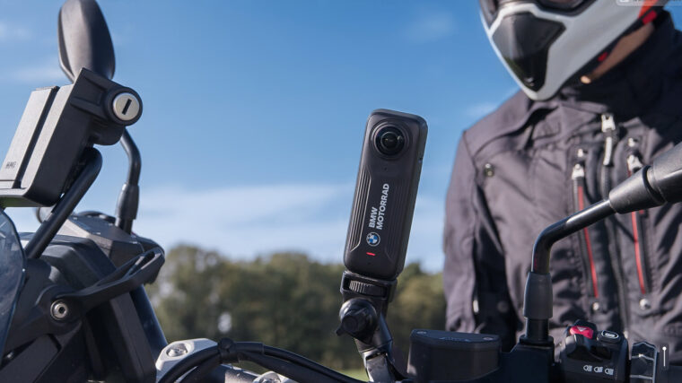 Top 20 mejores regalos moteros para estas Navidades 6 Insta360 X4 BMW Motorrad5