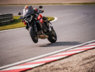 KTM 1390 Super Duke GT 2025 accion104