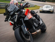KTM 1390 Super Duke GT 2025 accion107