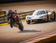 KTM 1390 Super Duke GT 2025 accion16