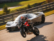 KTM 1390 Super Duke GT 2025 accion18
