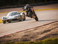 KTM 1390 Super Duke GT 2025 accion27