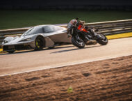 KTM 1390 Super Duke GT 2025 accion33