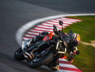 KTM 1390 Super Duke GT 2025 accion51