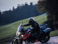 KTM 1390 Super Duke GT 2025 accion61