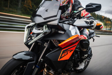 KTM 1390 Super Duke GT 2025 accion69