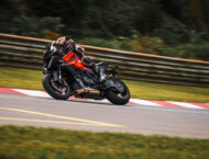 KTM 1390 Super Duke GT 2025 accion85