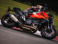 KTM 1390 Super Duke GT 2025 accion89