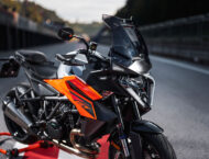 KTM 1390 Super Duke GT 2025 detalles10