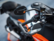 KTM 1390 Super Duke GT 2025 detalles16