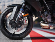 KTM 1390 Super Duke GT 2025 detalles30