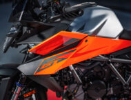 KTM 1390 Super Duke GT 2025 detalles33