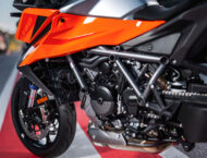 KTM 1390 Super Duke GT 2025 detalles42