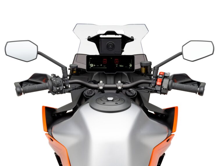 KTM-1390-Super-Duke-GT-2025-detalles5