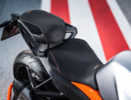 KTM 1390 Super Duke GT 2025 detalles66