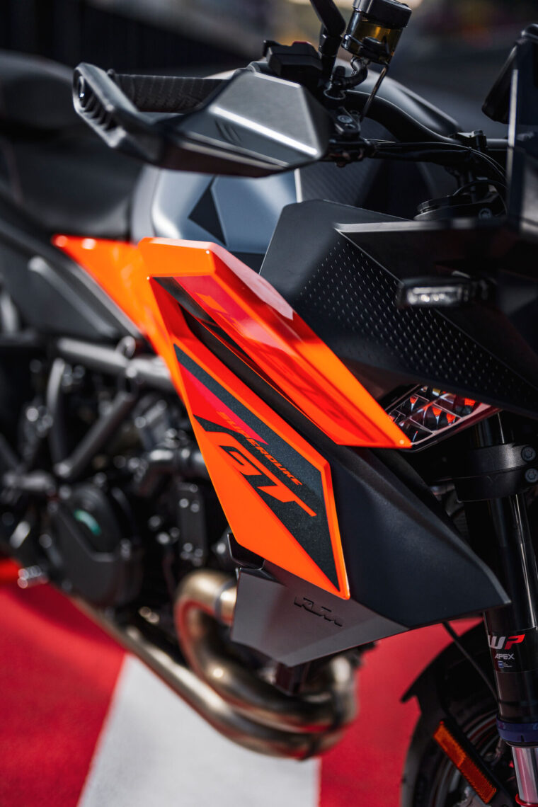 KTM-1390-Super-Duke-GT-2025-detalles67