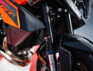 KTM 1390 Super Duke GT 2025 detalles71