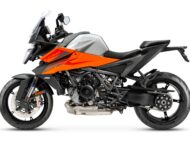KTM 1390 Super Duke GT 2025 estudio colores4